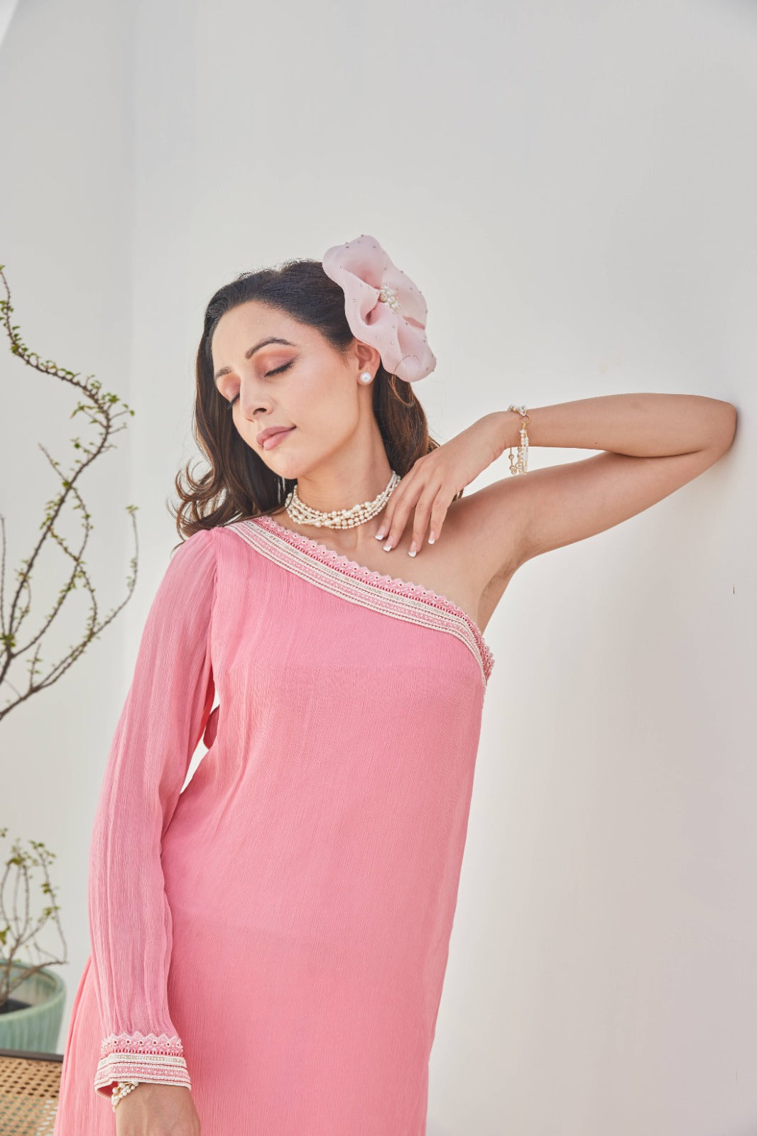 Khel Nayna Pink Set