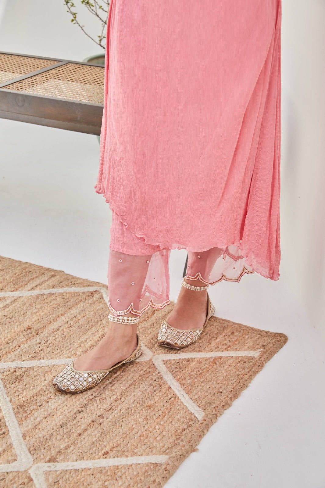 Khel Nayna Pink Set