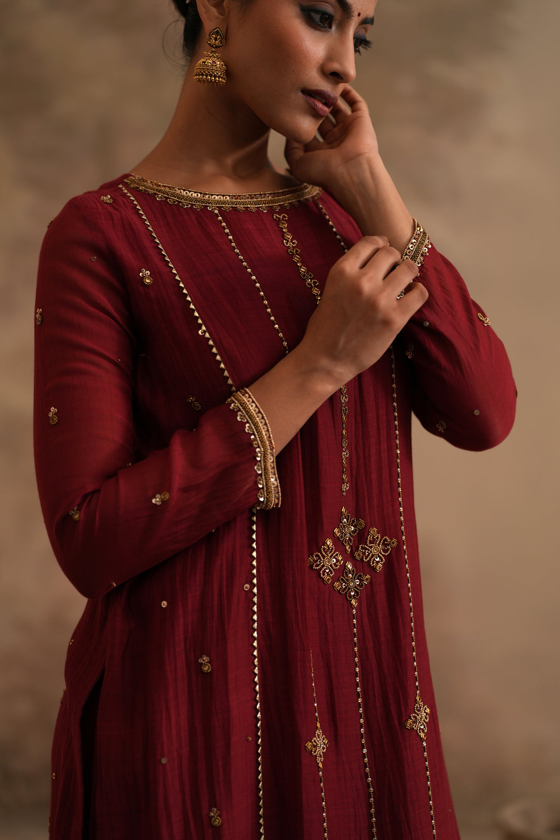 Brick Red Qala Kalika Straight Boatneck Set