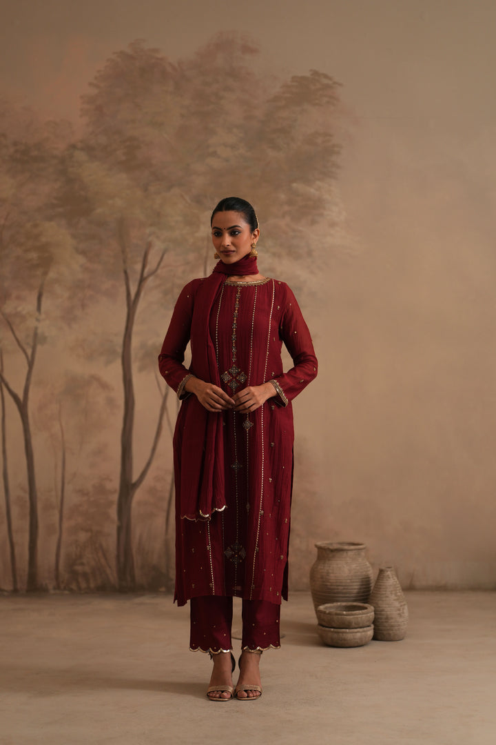 Brick Red Qala Kalika Straight Boatneck Set
