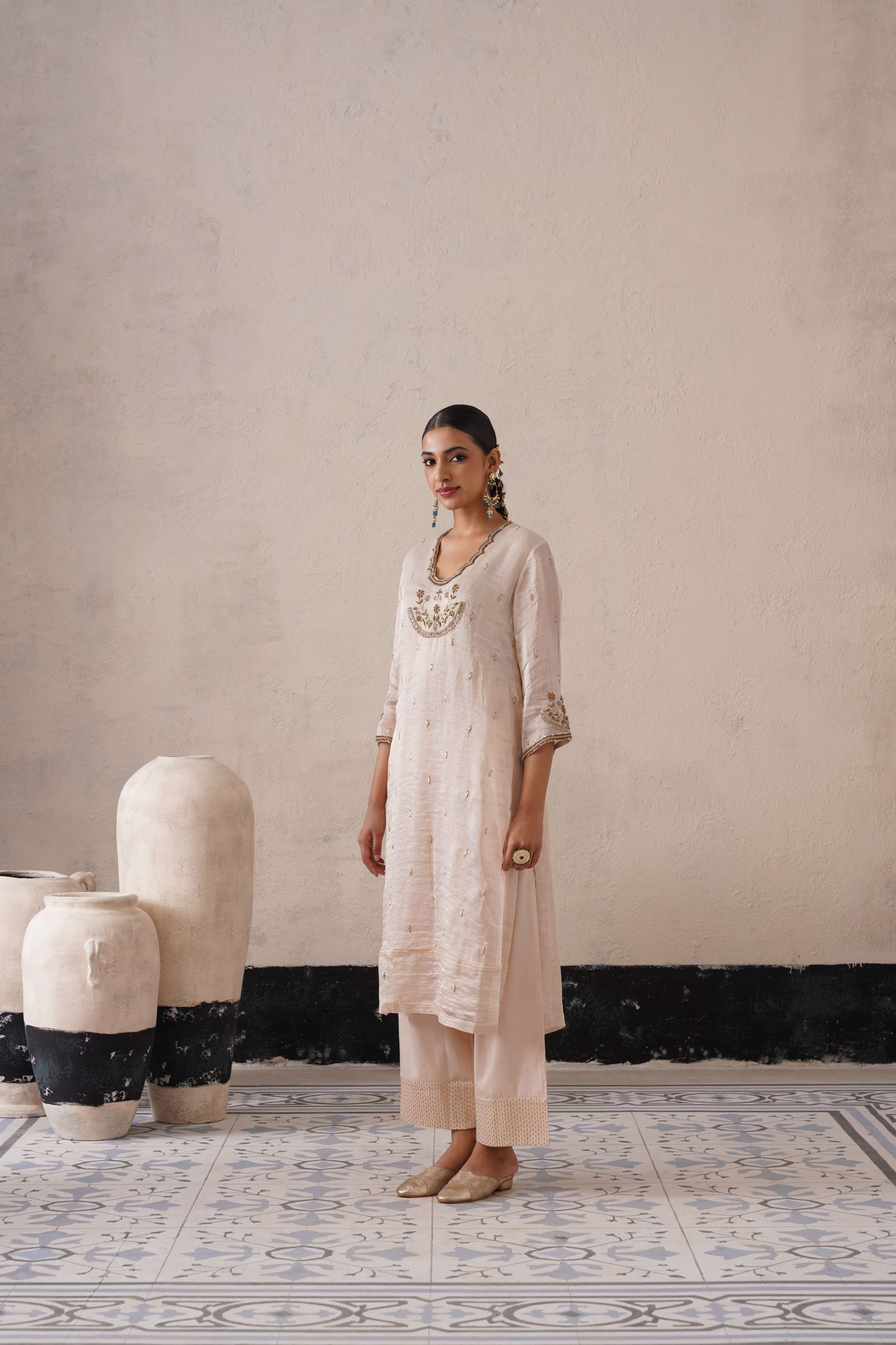 DUTCH IVORY STRAIGHT KURTA