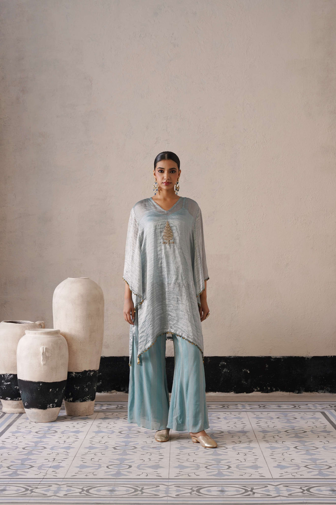 POWDER BLUE OVAL KAFTAN SET