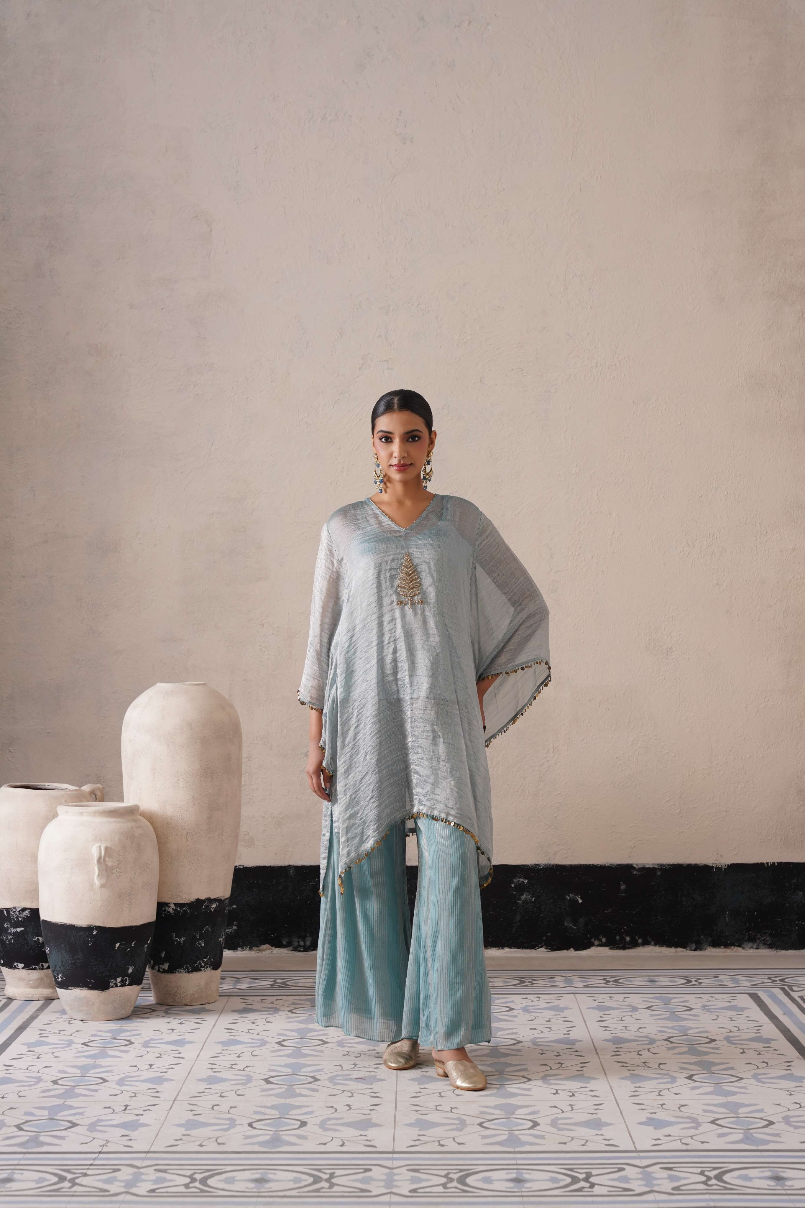 POWDER BLUE OVAL KAFTAN SET