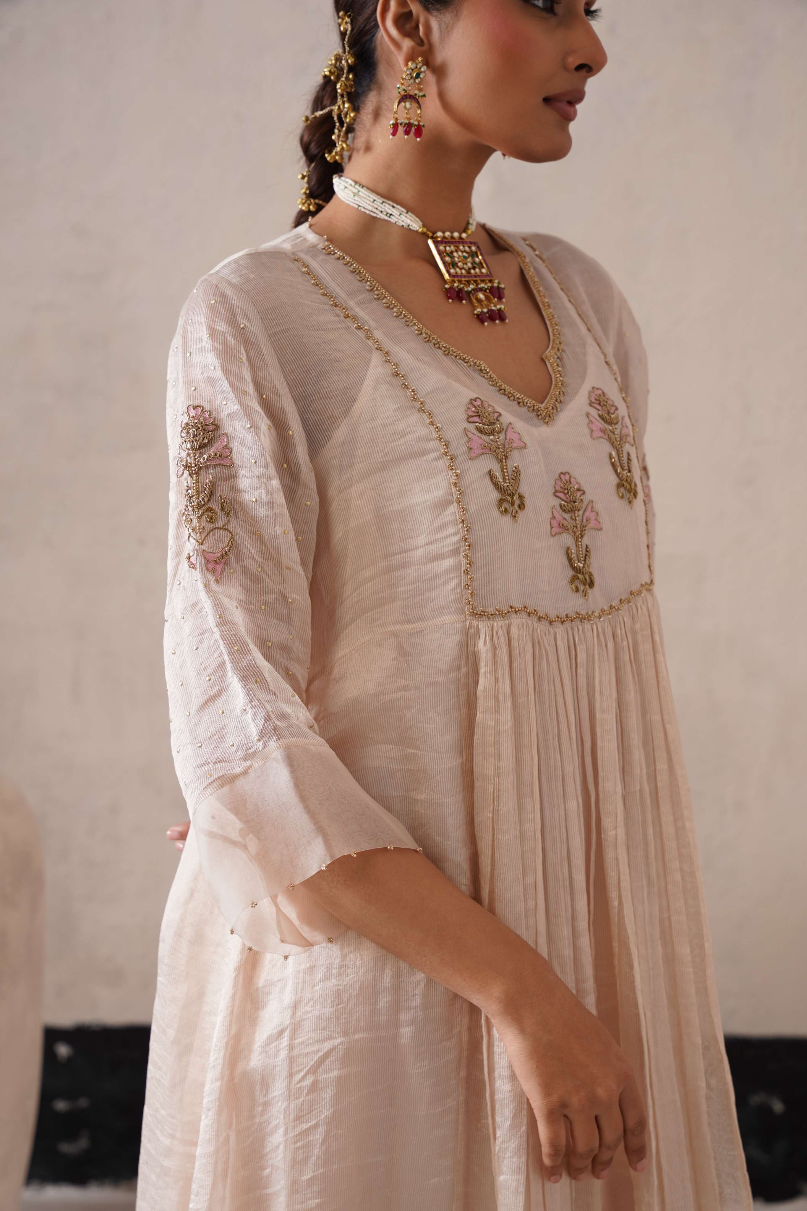 DUTCH IVORY GATHERS KURTA