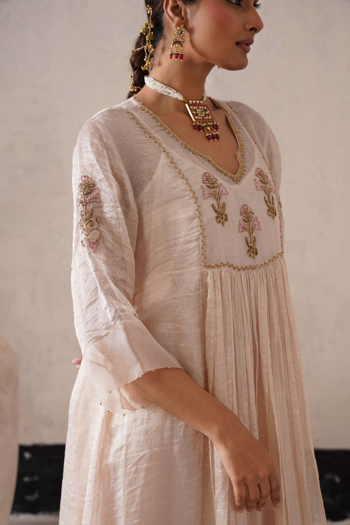 DUTCH IVORY GATHERS KURTA