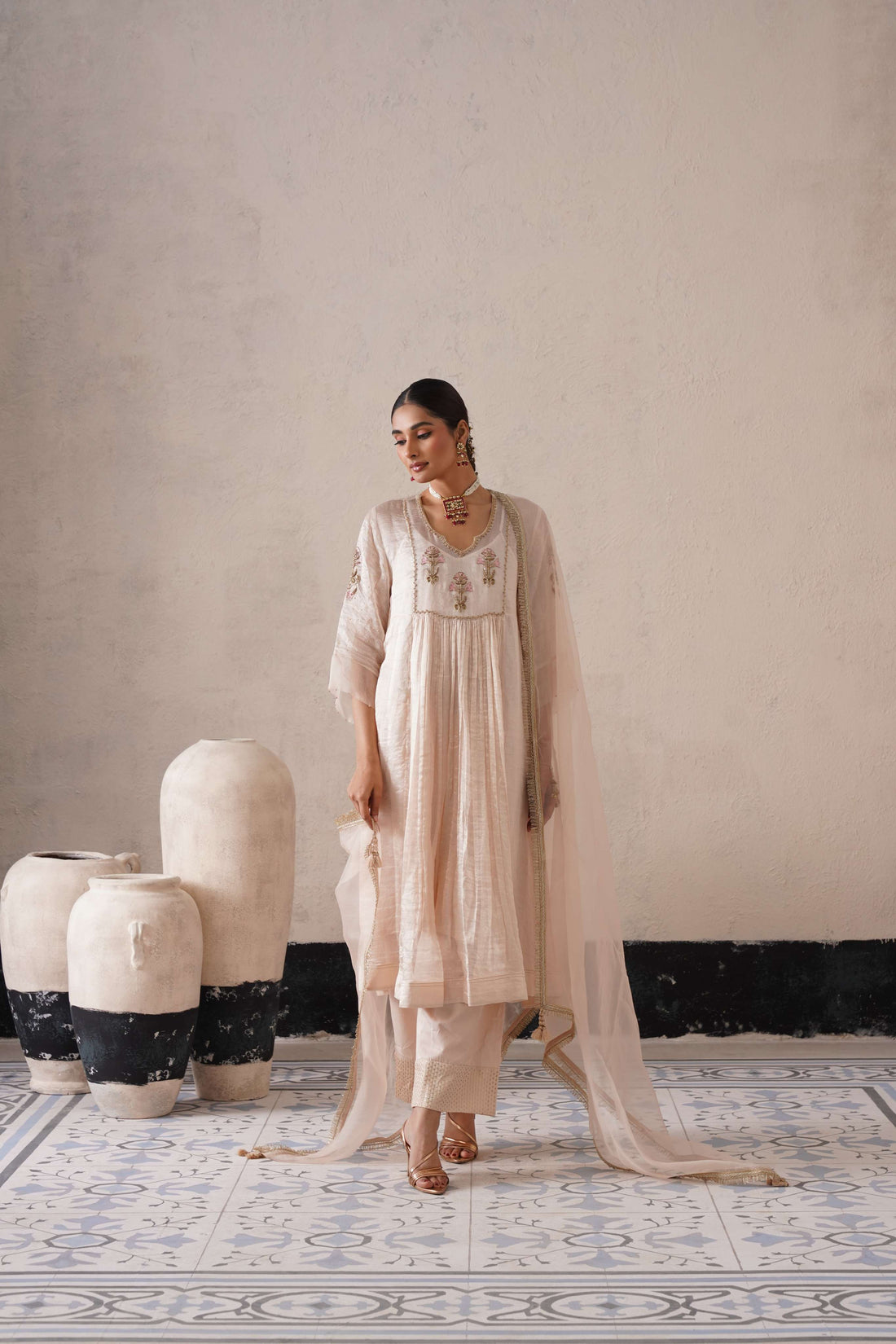 DUTCH IVORY GATHERS KURTA