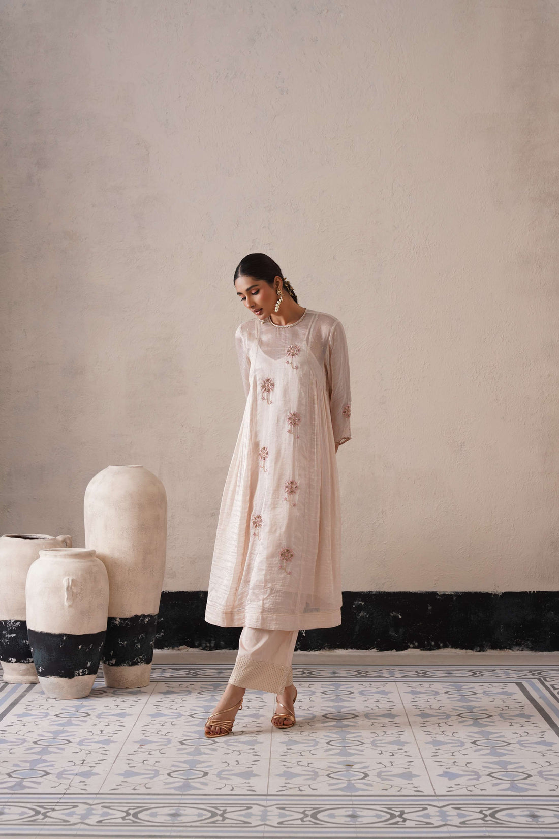 DUTCH IVORY CURVE PANNEL KURTA