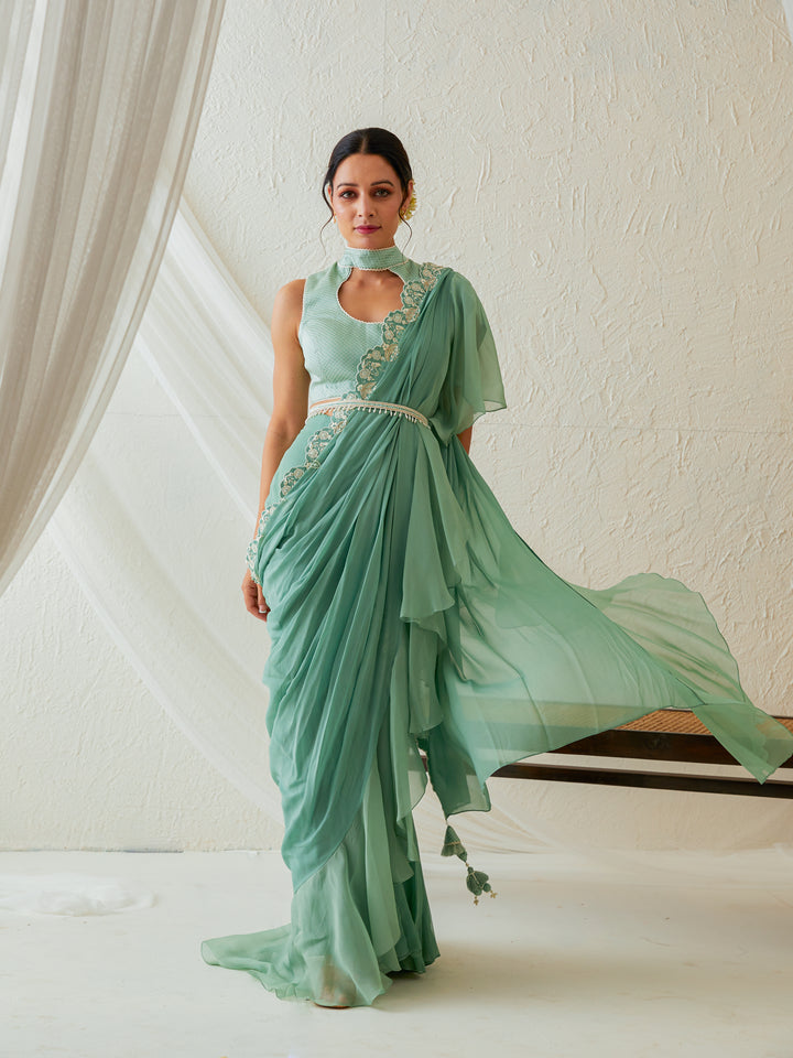 Reshami Raat pre drape marine