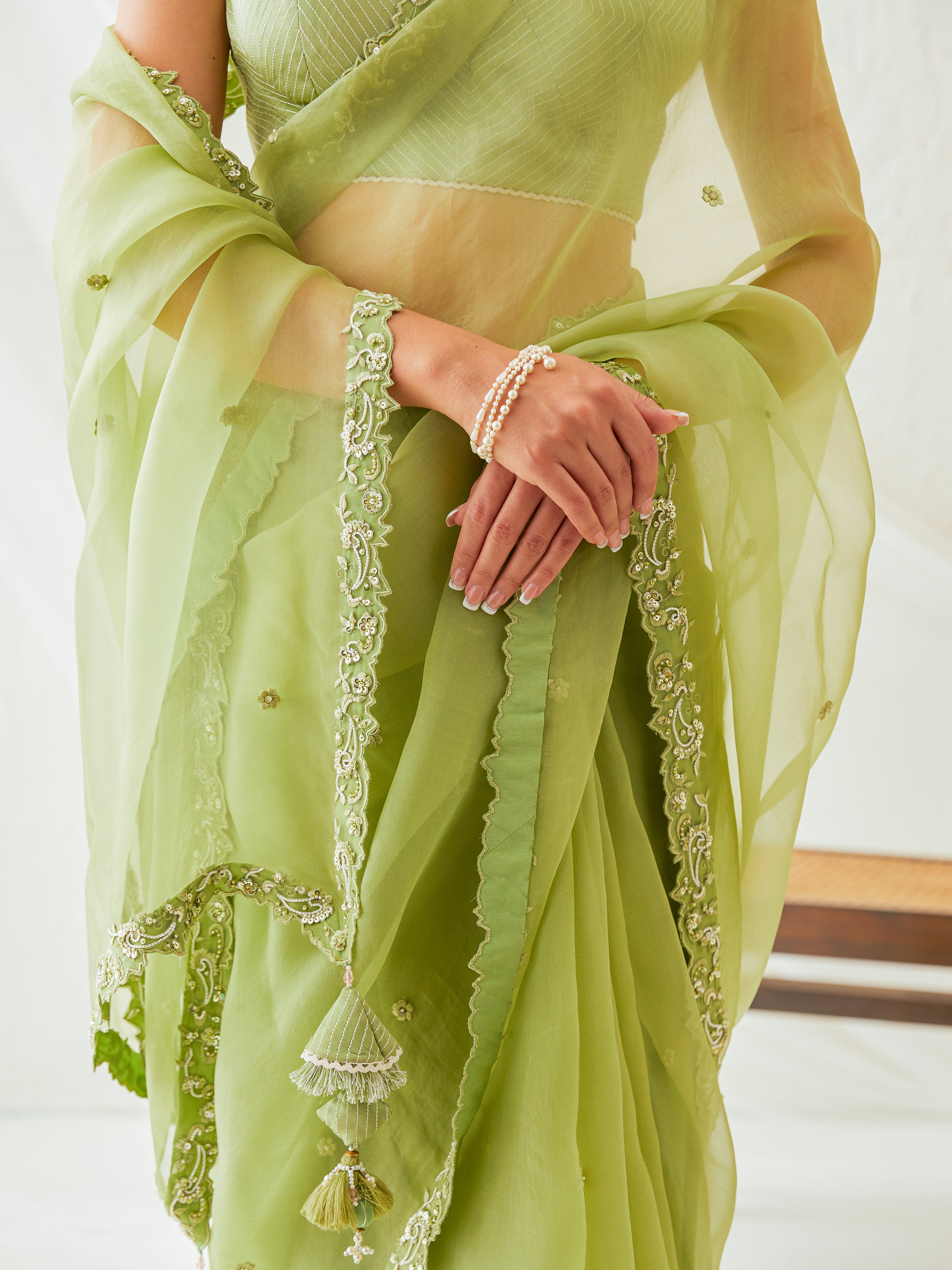Reshami Raat Leaf Green