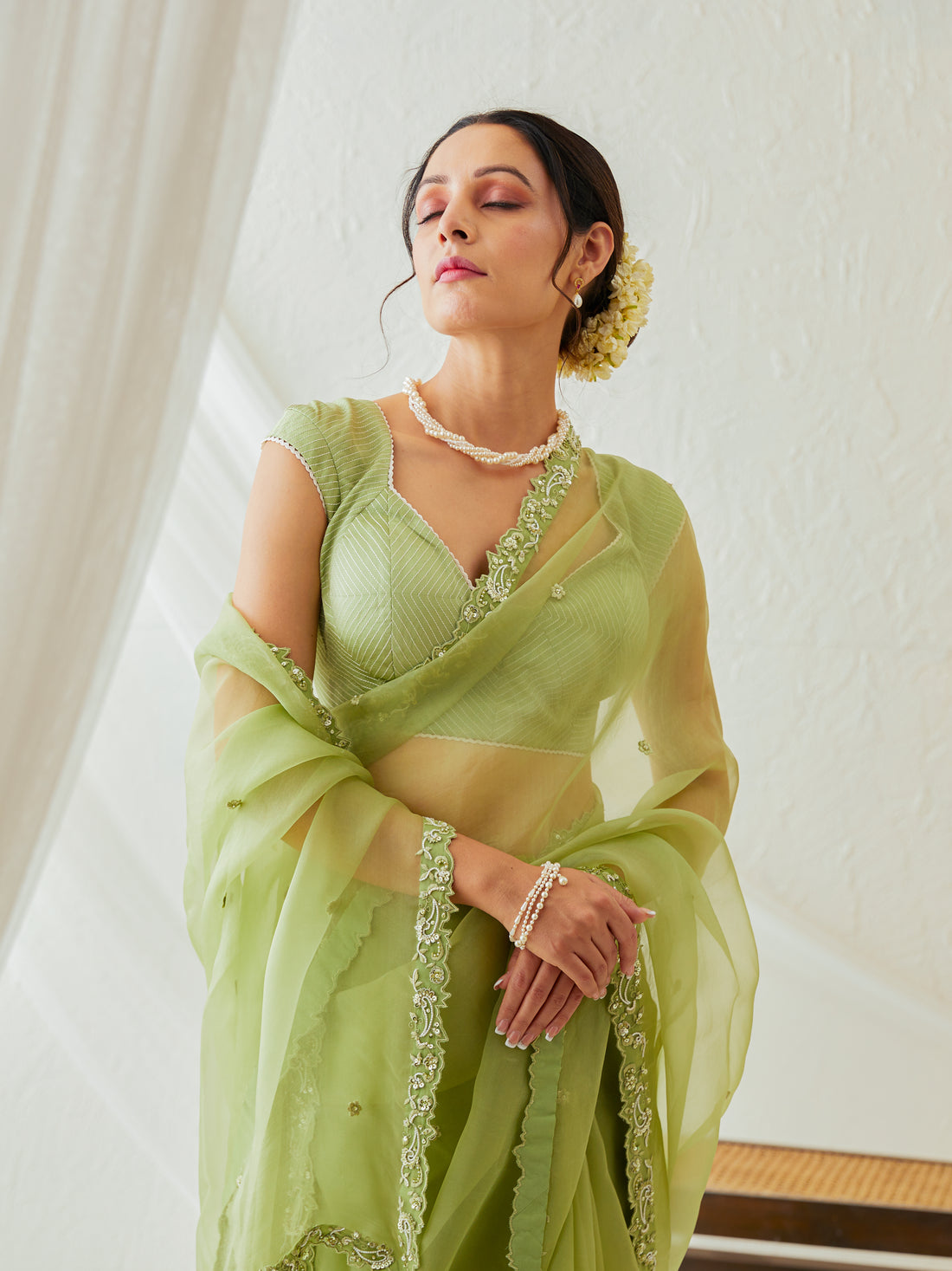Reshami Raat Leaf Green