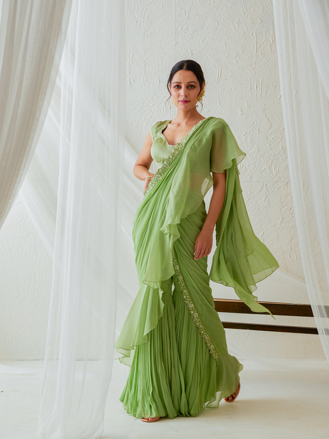 Reshami Raat pre drape leaf green