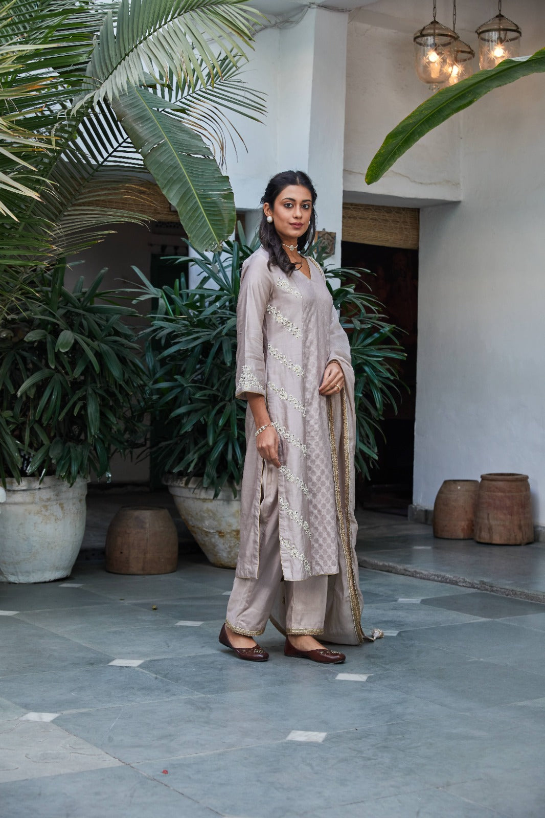 Nani Ghar Sheetal Set