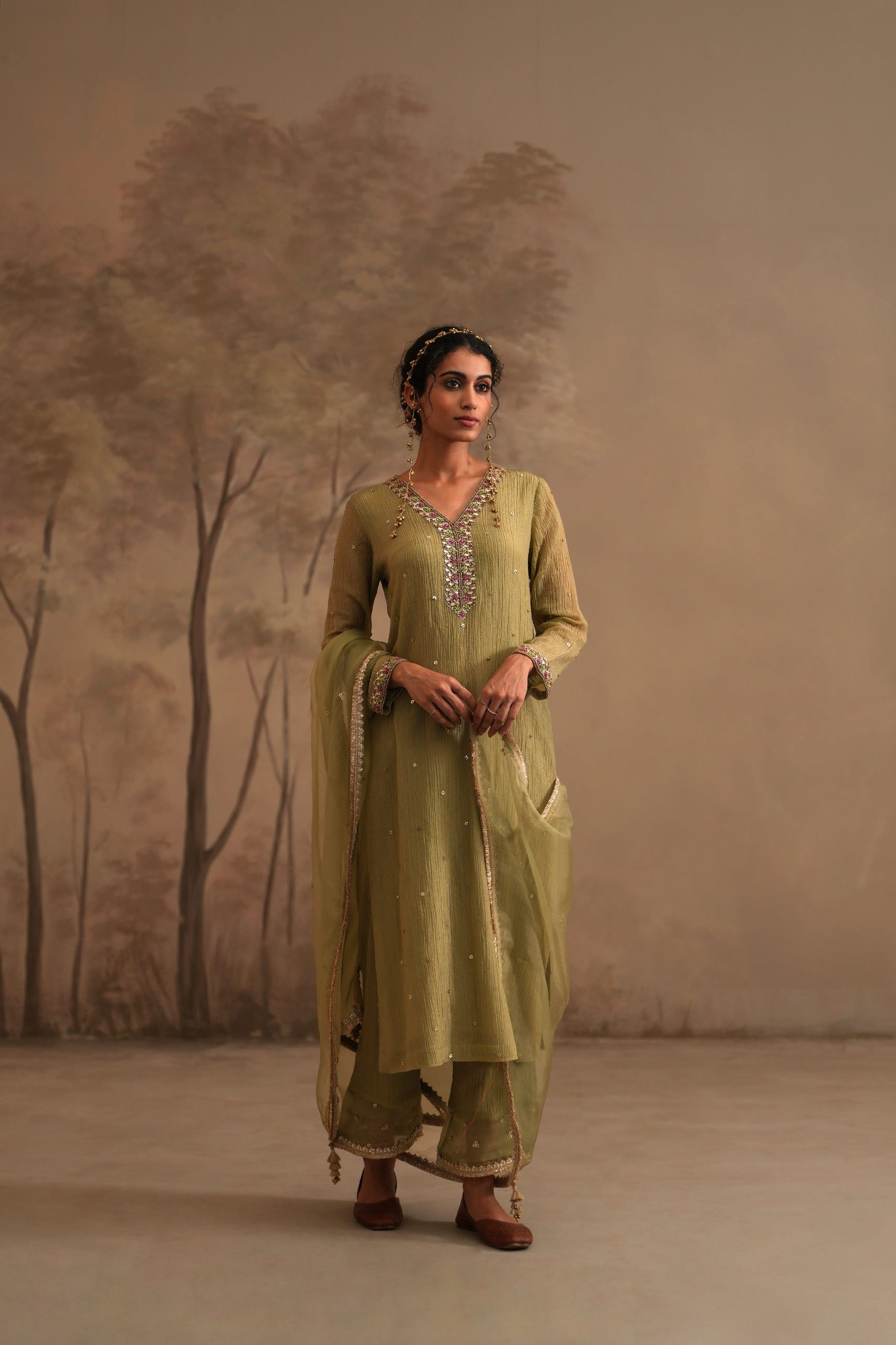 Olive Green Heer Bhumi Straight Kurta