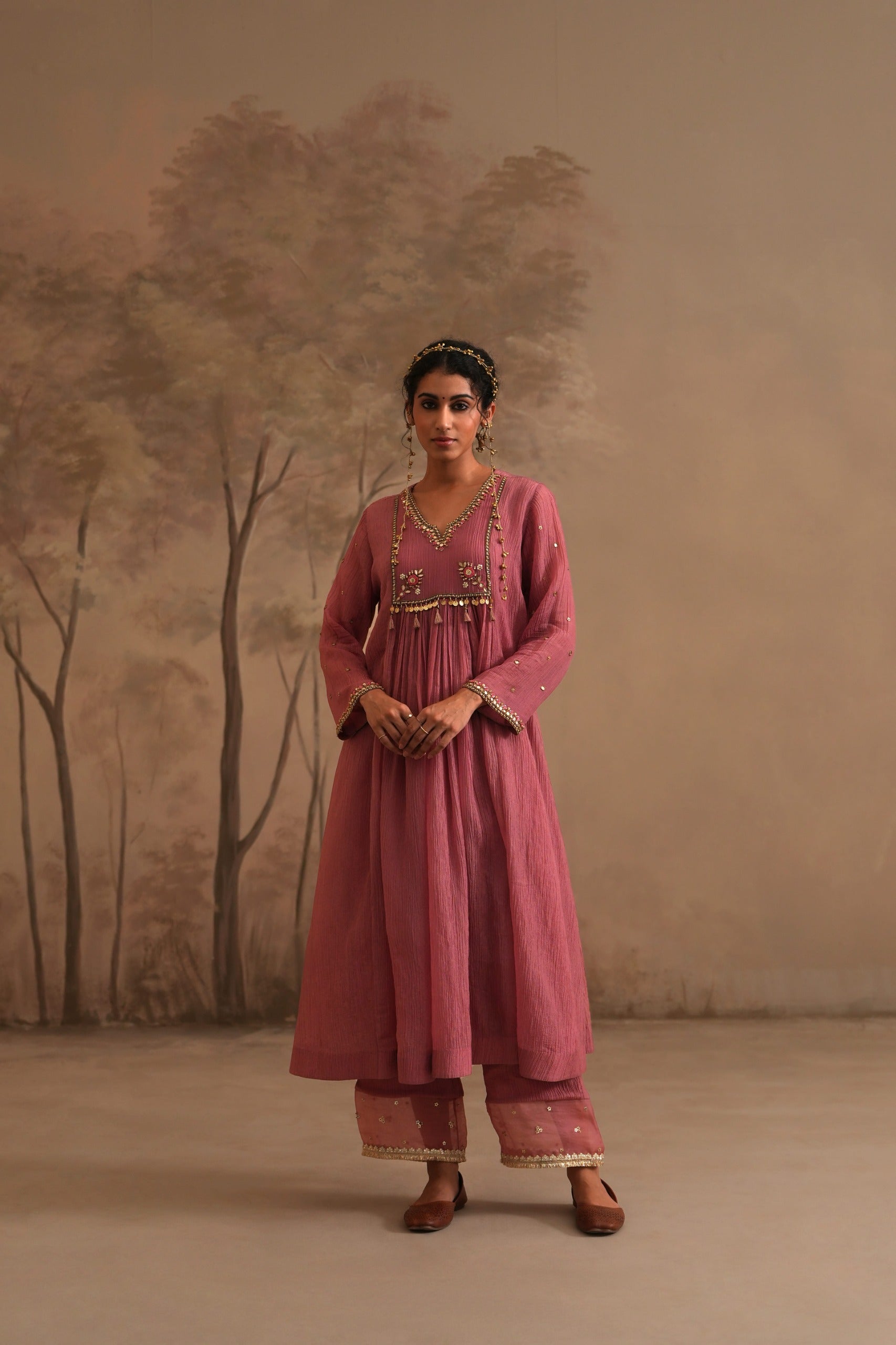 Rosebud Pink Heer Veda Center Gather