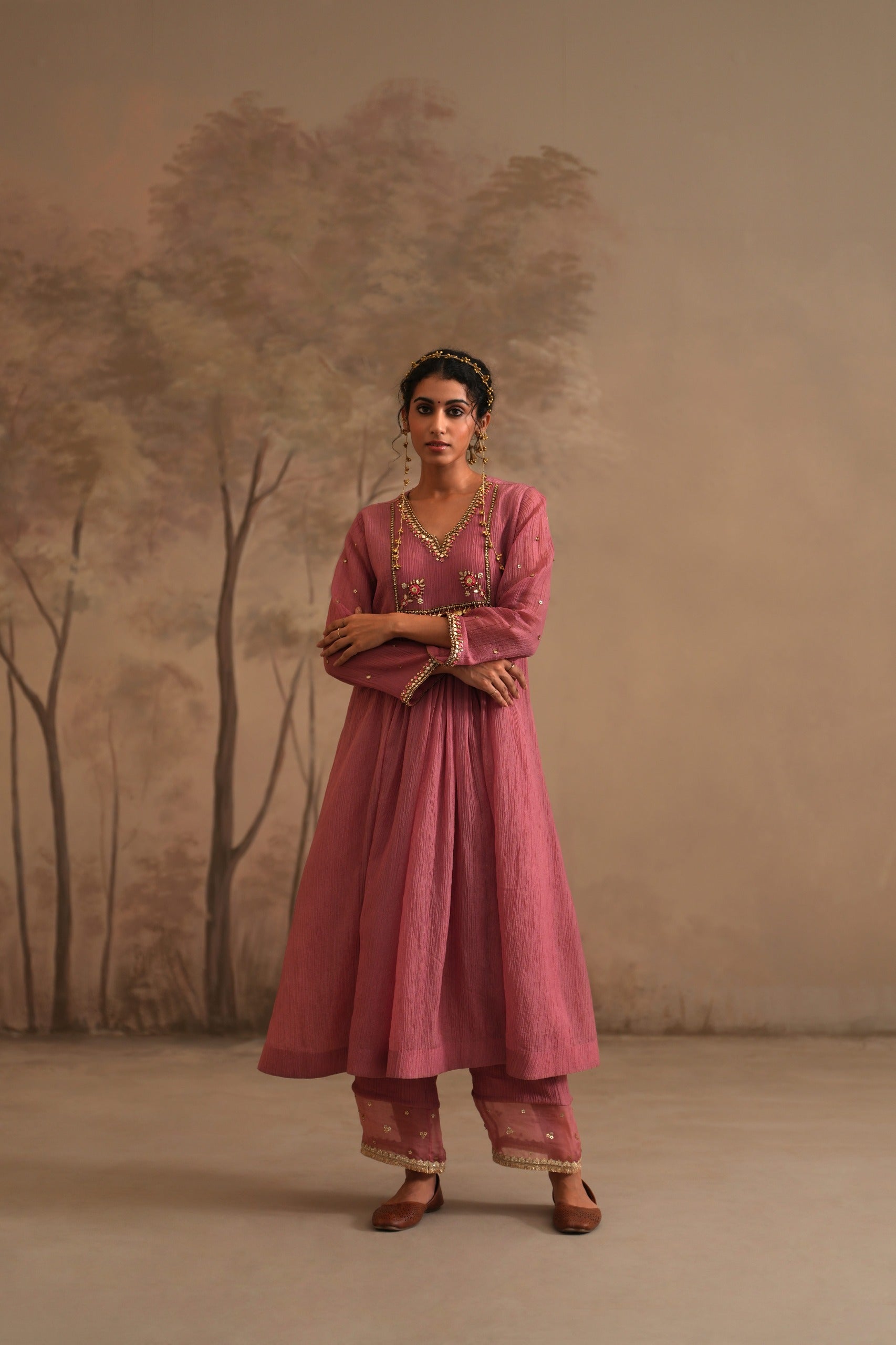 Rosebud Pink Heer Veda Center Gather