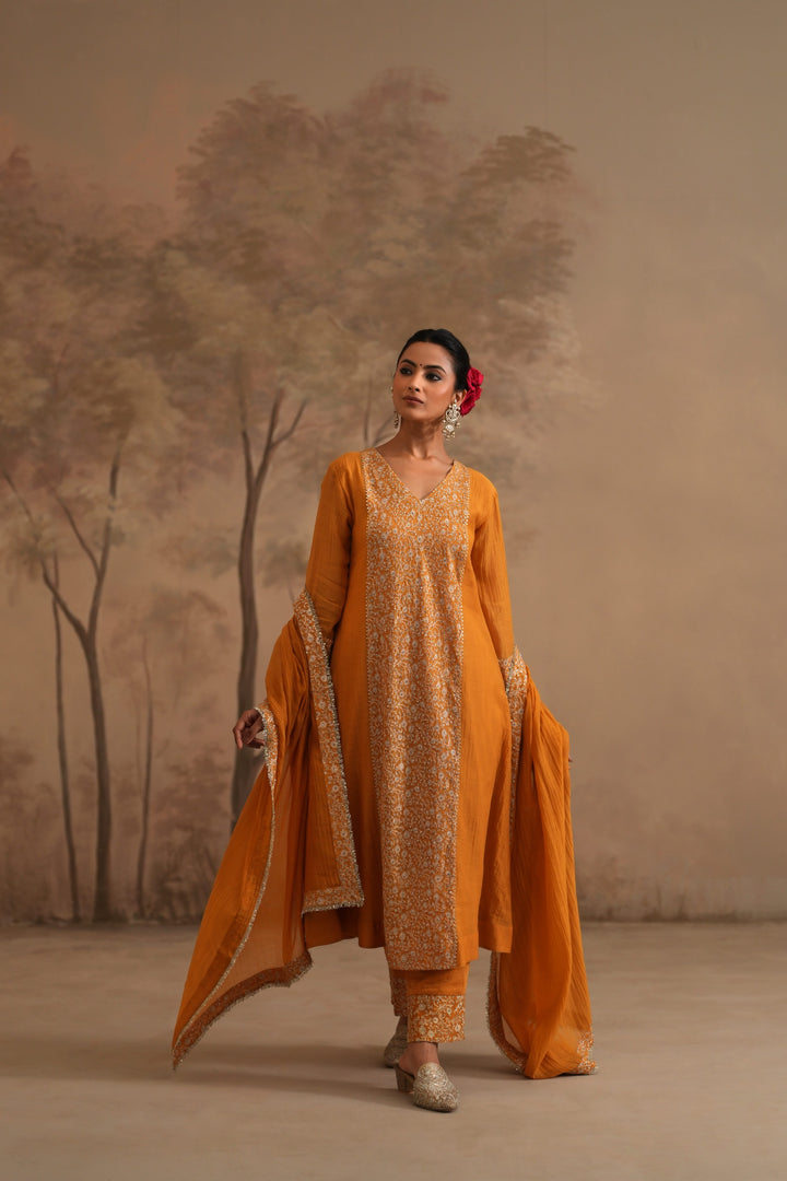 Earthy Yellow Amaya Kashni